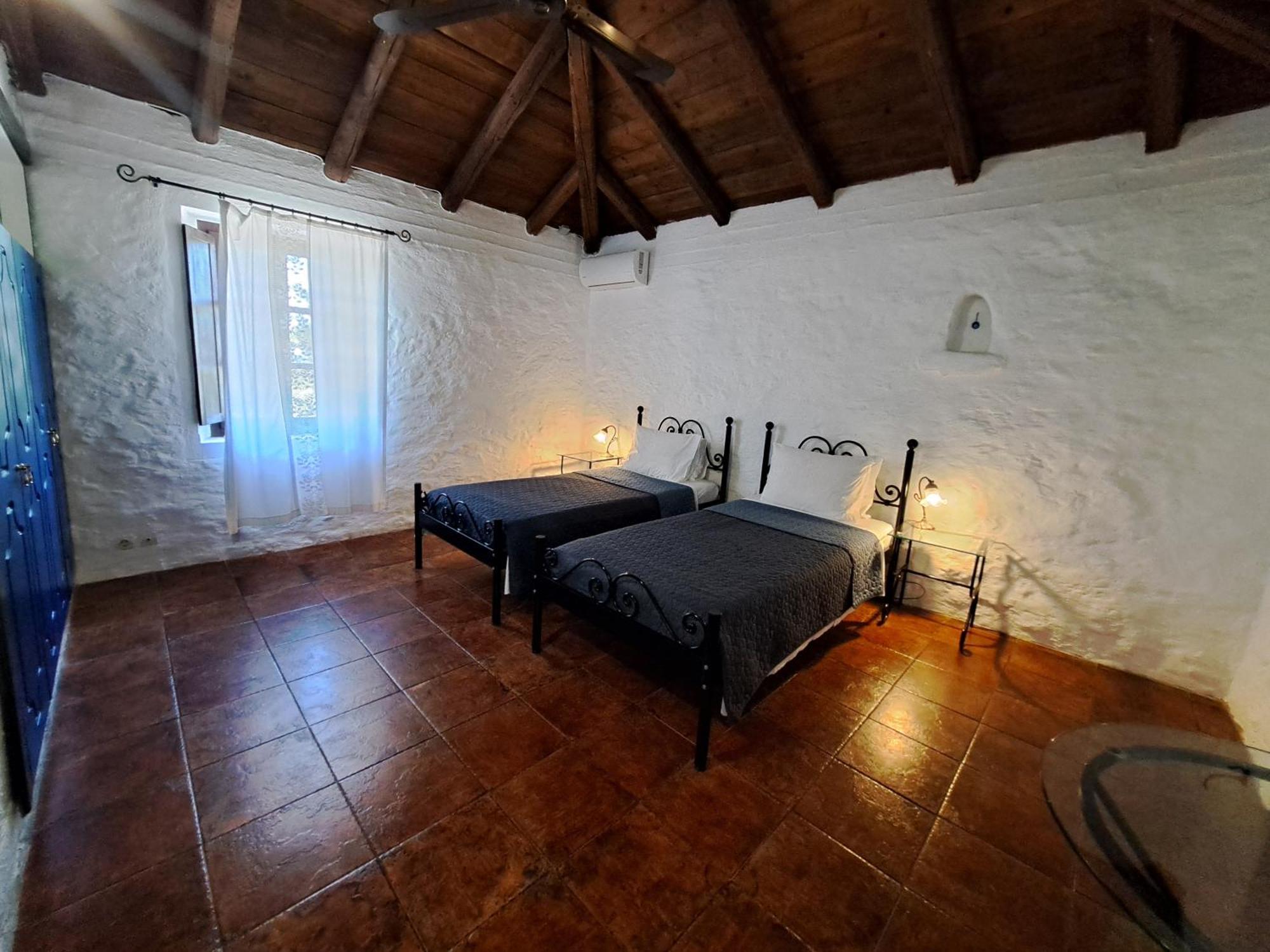Tsivouli Accommodation Lithakia  Eksteriør billede