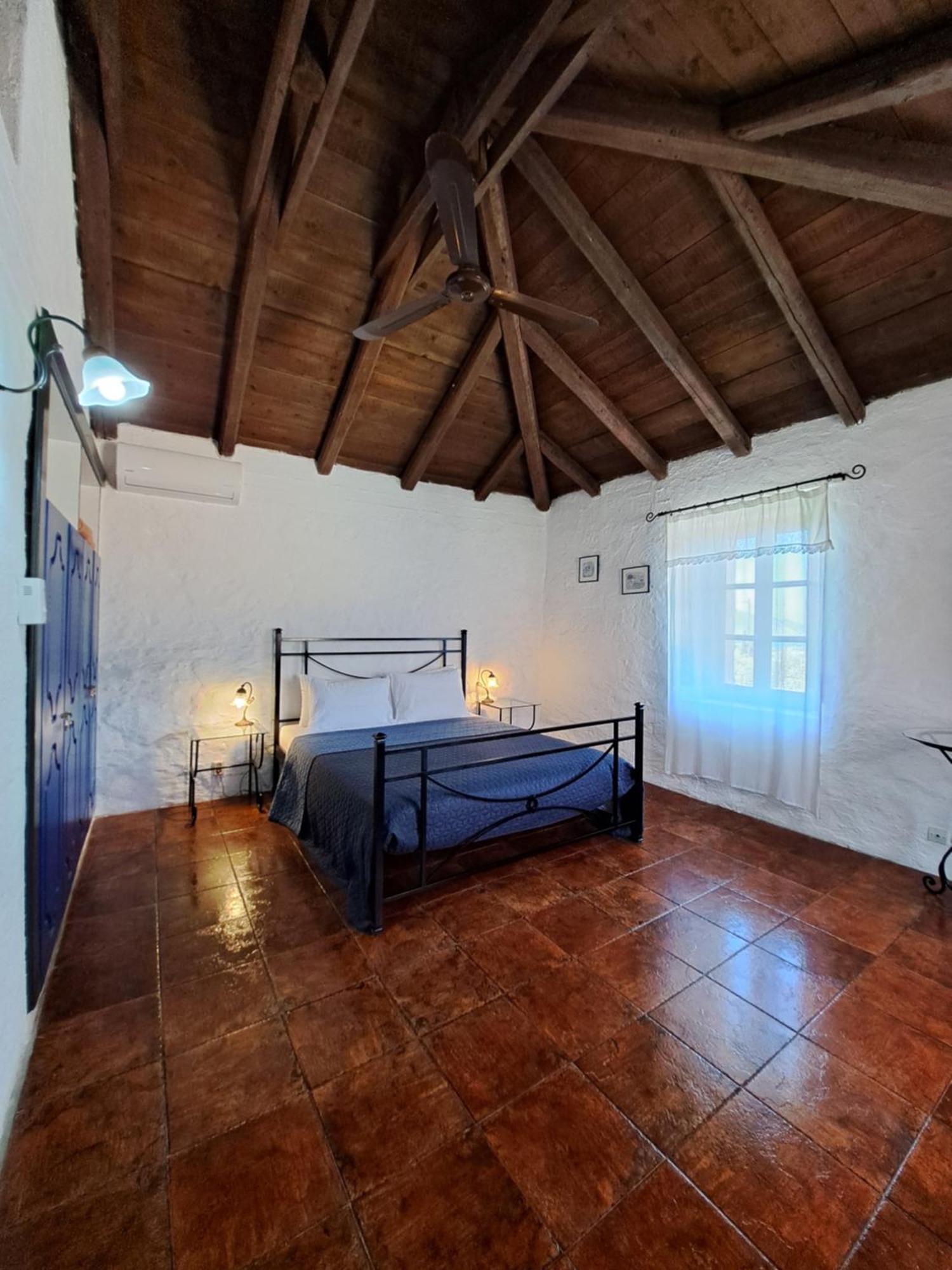 Tsivouli Accommodation Lithakia  Eksteriør billede