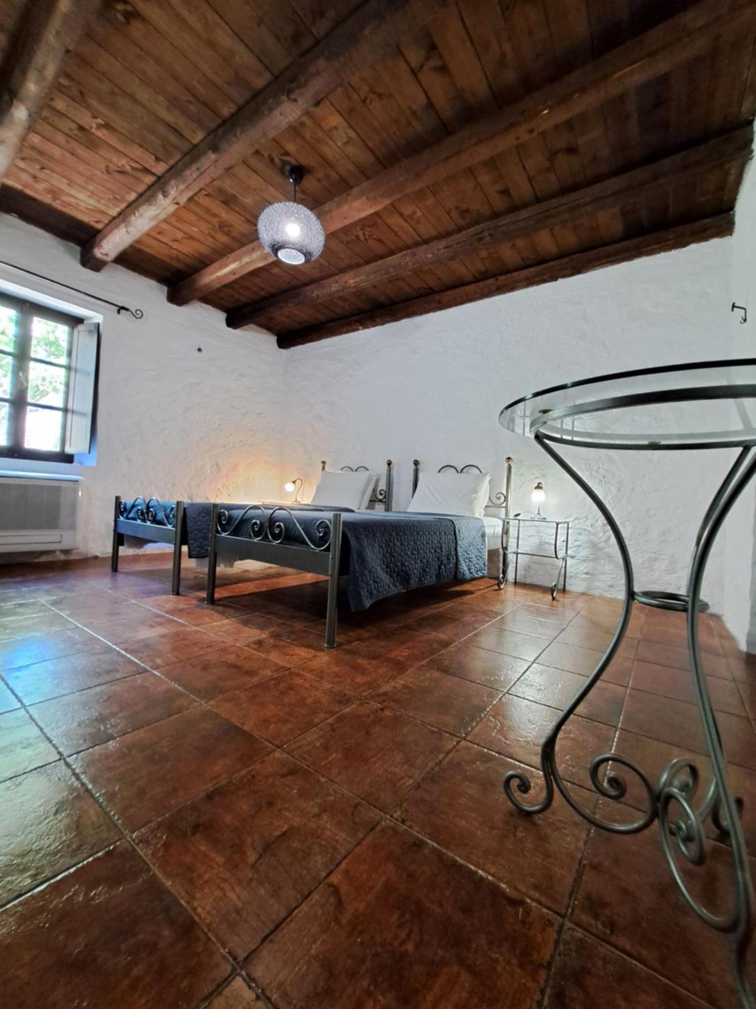 Tsivouli Accommodation Lithakia  Eksteriør billede